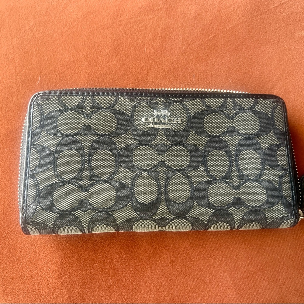 AUTHENTIC Coach Signature Black and Tan Wallet